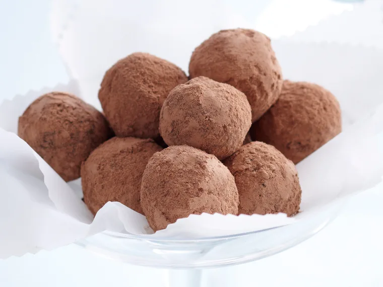 Chocolate rum truffles