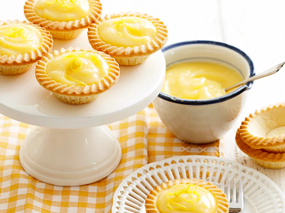 Classic lemon curd