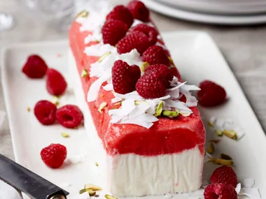 Coconut yoghurt and berry slice