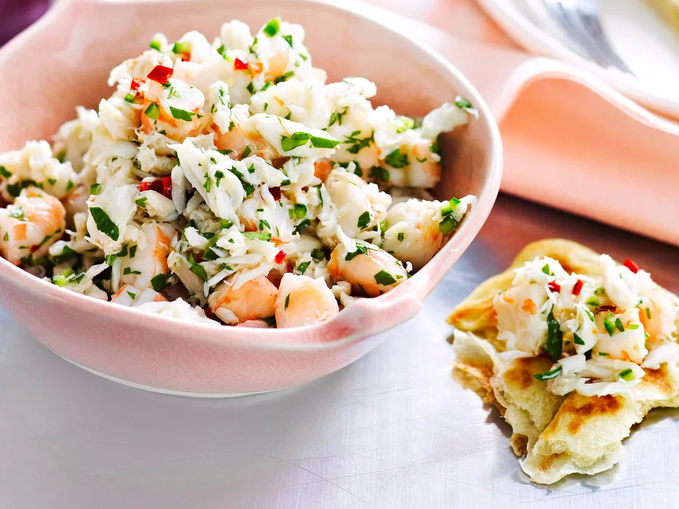 Crab and prawn salad with crispy roti