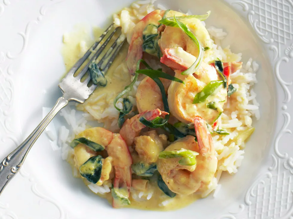 Creamy garlic prawns