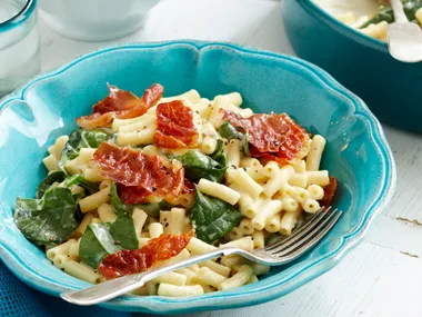 Creamy spinach and prosciutto macaroni