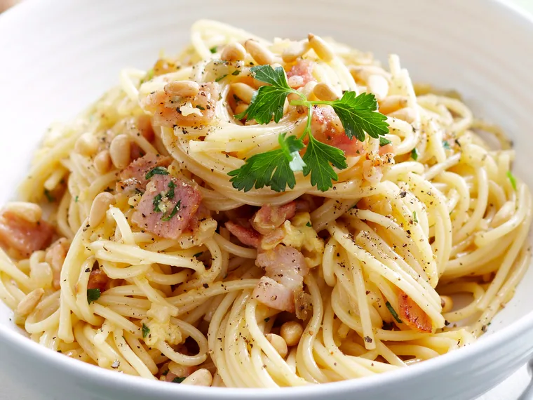 Diary-free carbonara