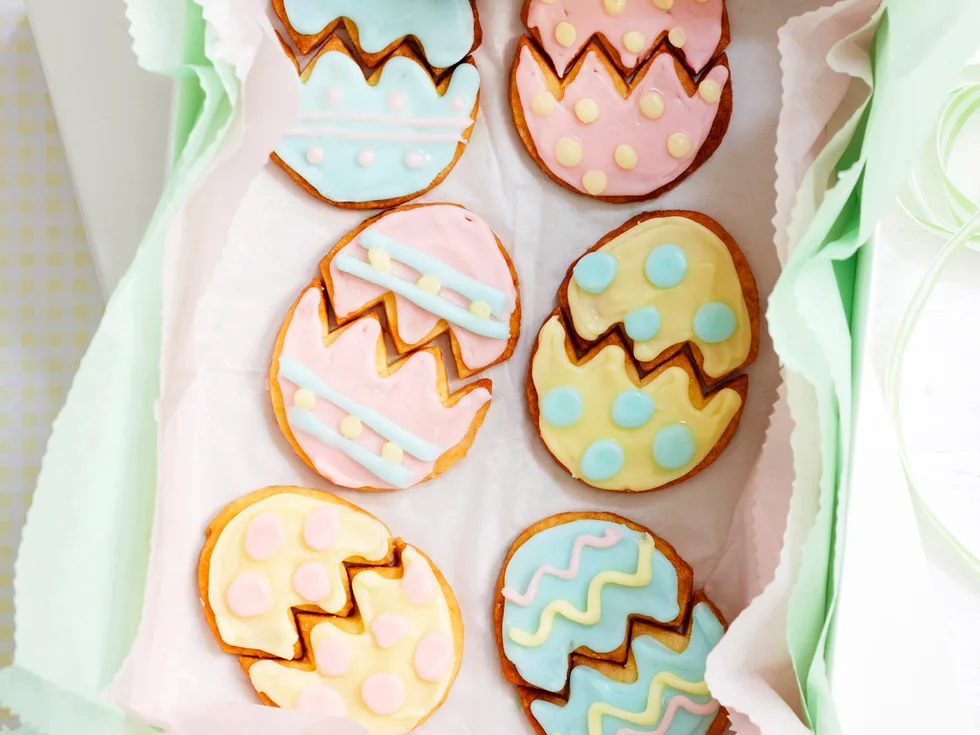 Easter puzzle biscuits