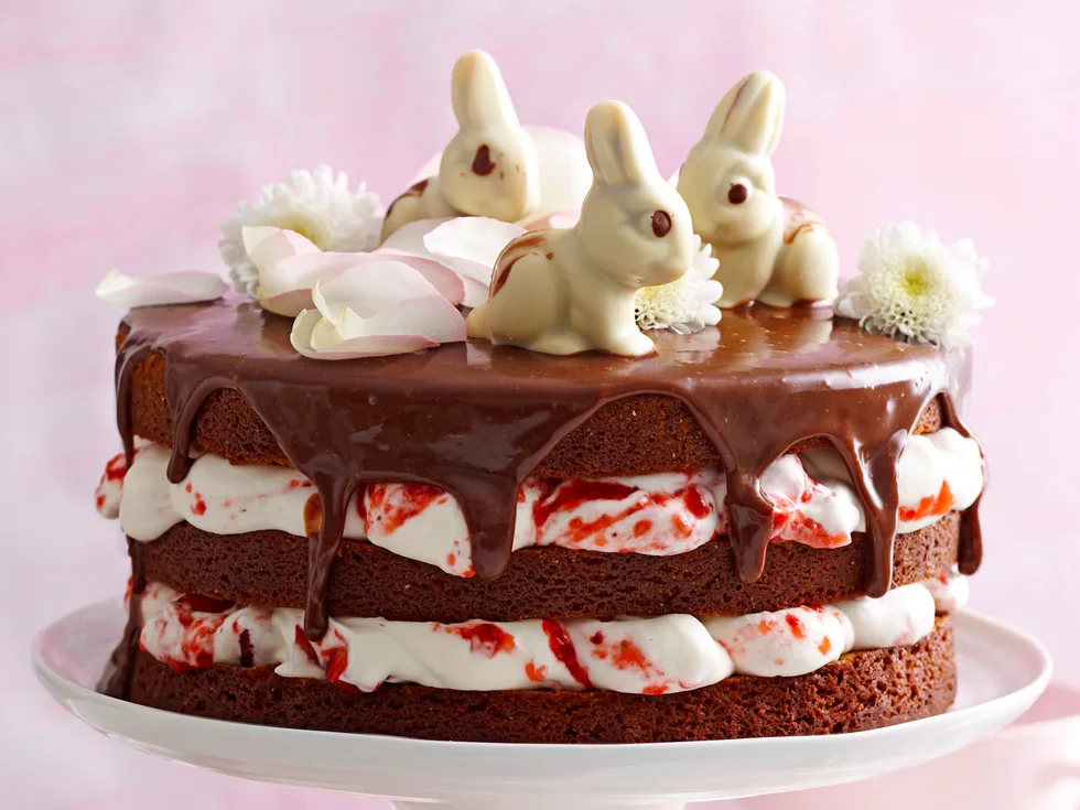 Easter triple-layer mud cake