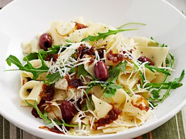 Easy onion and rocket pappardelle