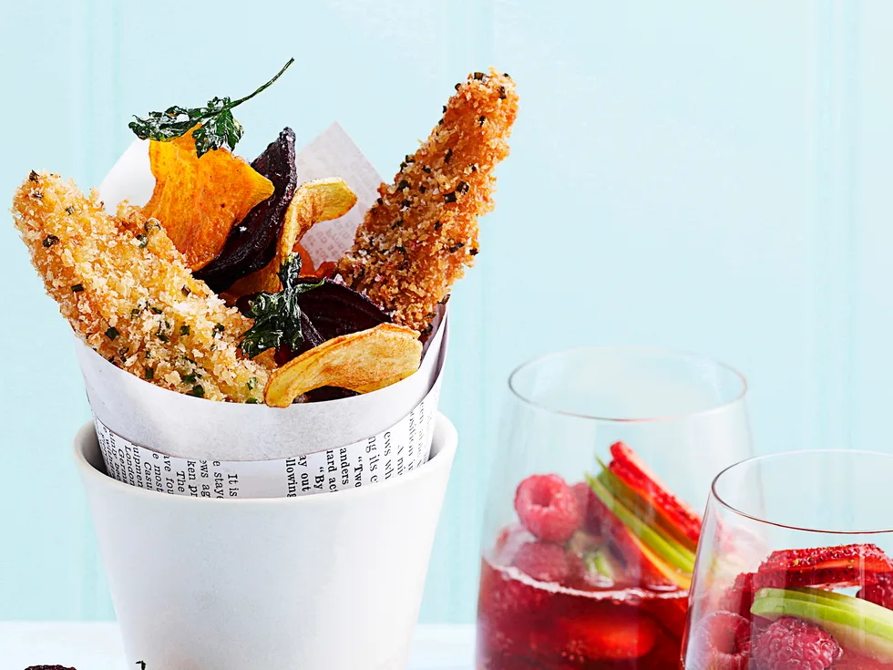 Fish and vegetable crisps