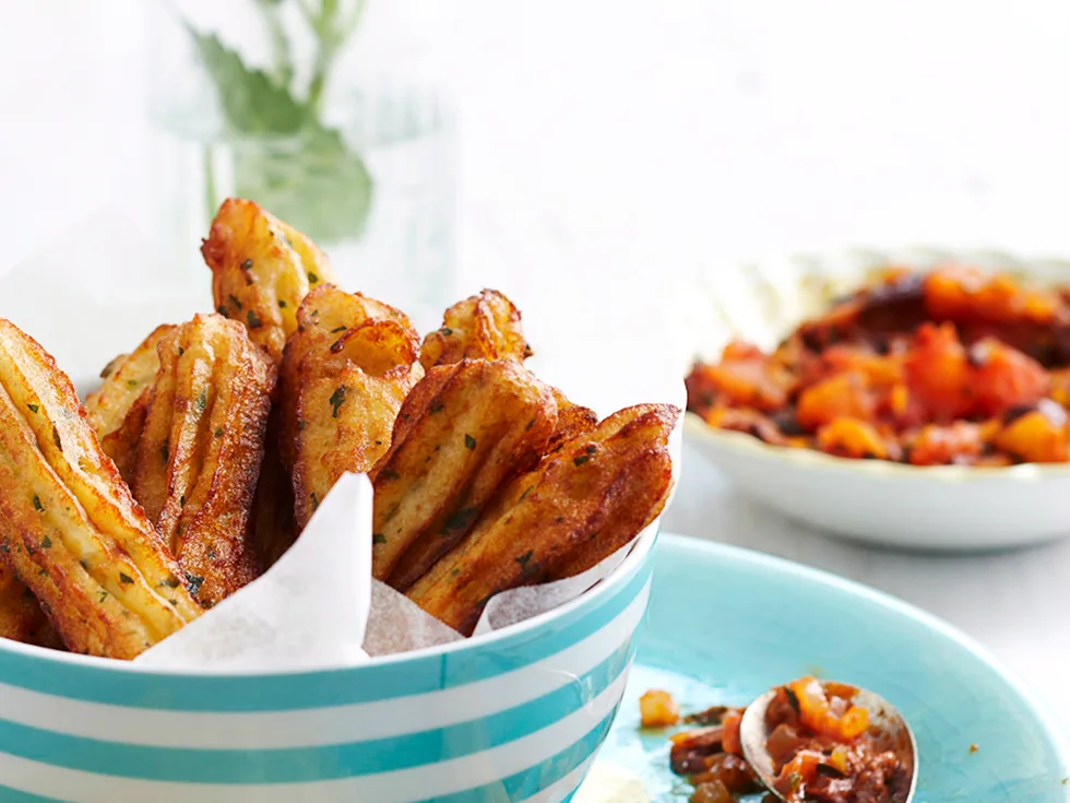 Fried potato sticks with salsa
