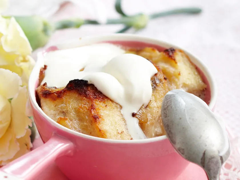 Fruit bread and pear pudding