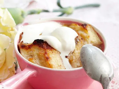 Fruit bread and pear pudding