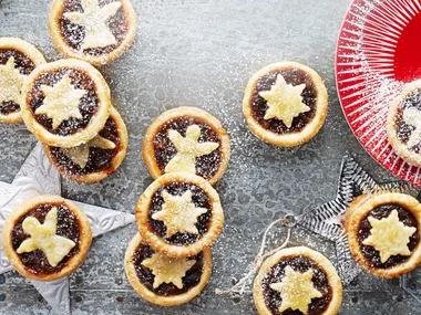 Fruit mince tarts