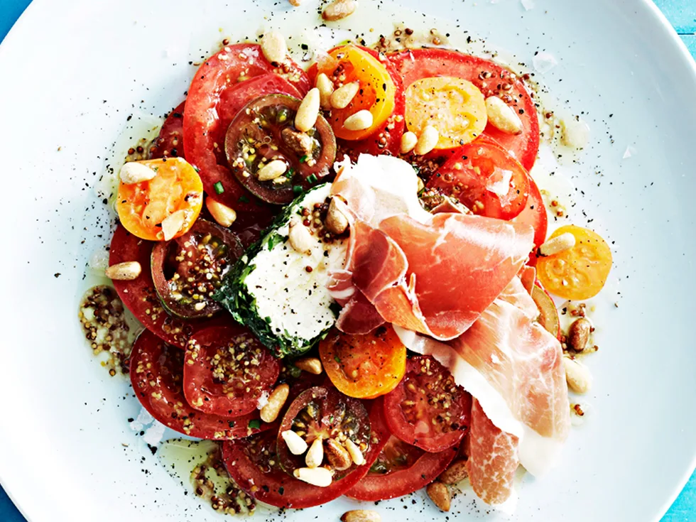 Goat's cheese and tomato salad