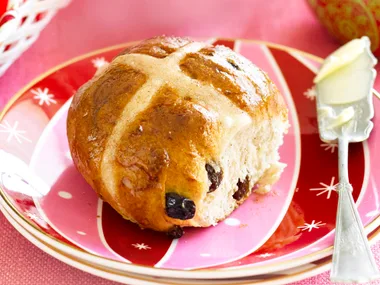Hot cross buns