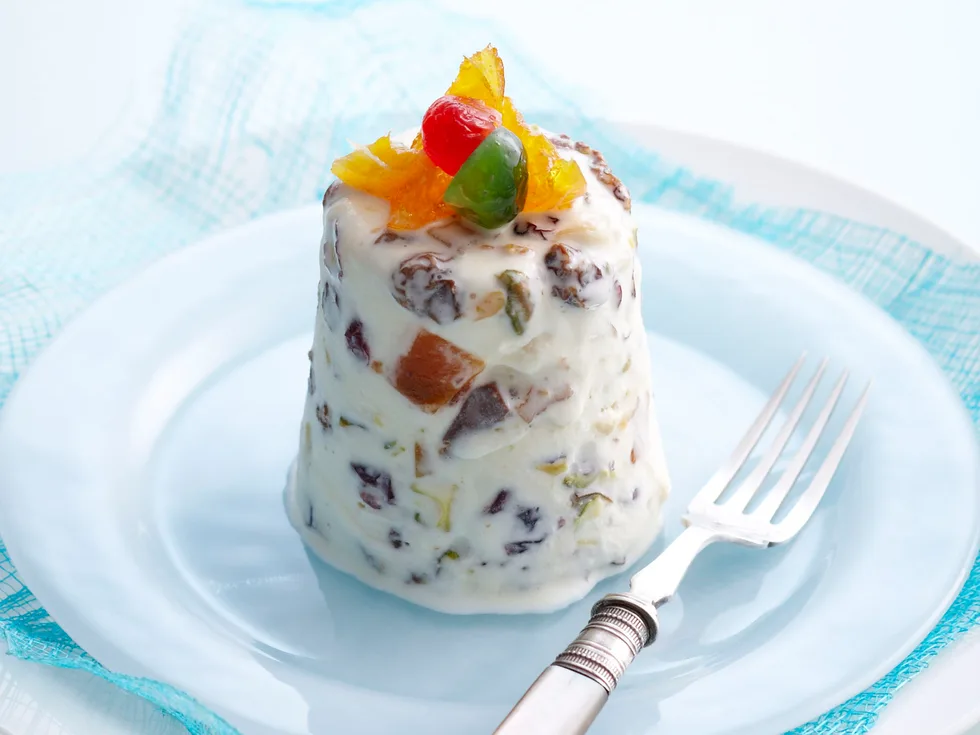 Ice-cream Christmas puddings