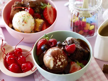 Ice-cream sundae bar