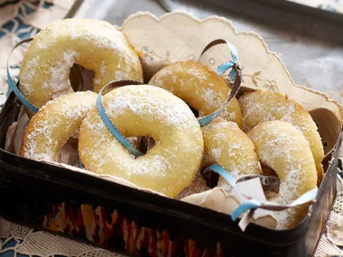 Lebanese semolina cookies