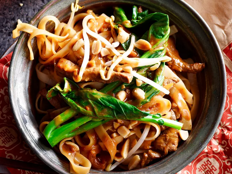 Peanut chilli beef pad see ew