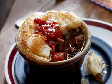 Pork and ale pie