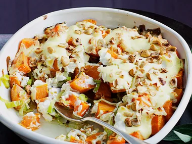 Pumpkin gratin with goat's cheese and hazelnuts
