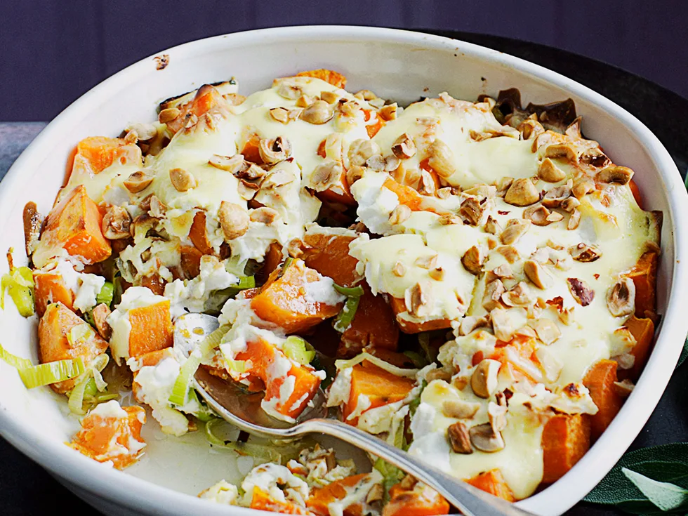 Pumpkin gratin with goat's cheese and hazelnuts