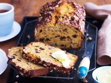 Pumpkin, date and pecan bread