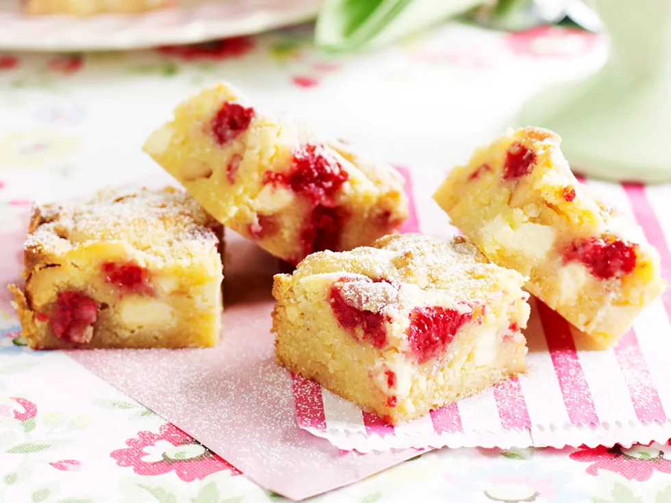 Raspberry and macadamia blondies