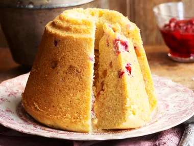 Rhubarb and ginger pudding