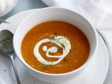 Roasted fennel and capsicum soup