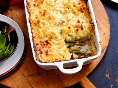 Salmon, leek and asparagus lasagne