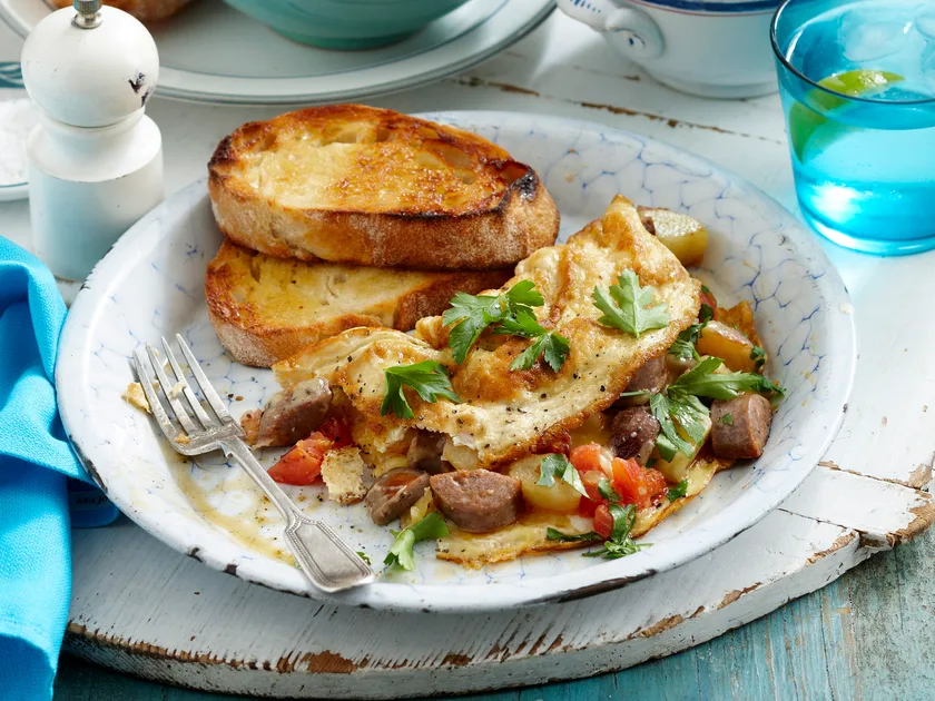 Sausage and tomato omelette