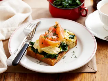 Scrambled eggs, spinach and salmon
