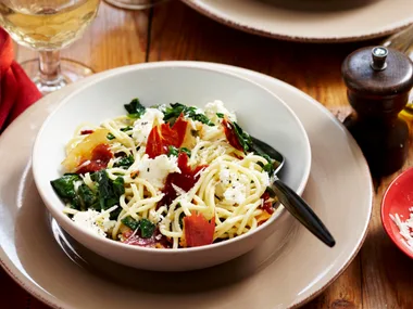 Spinach and ricotta spaghetti