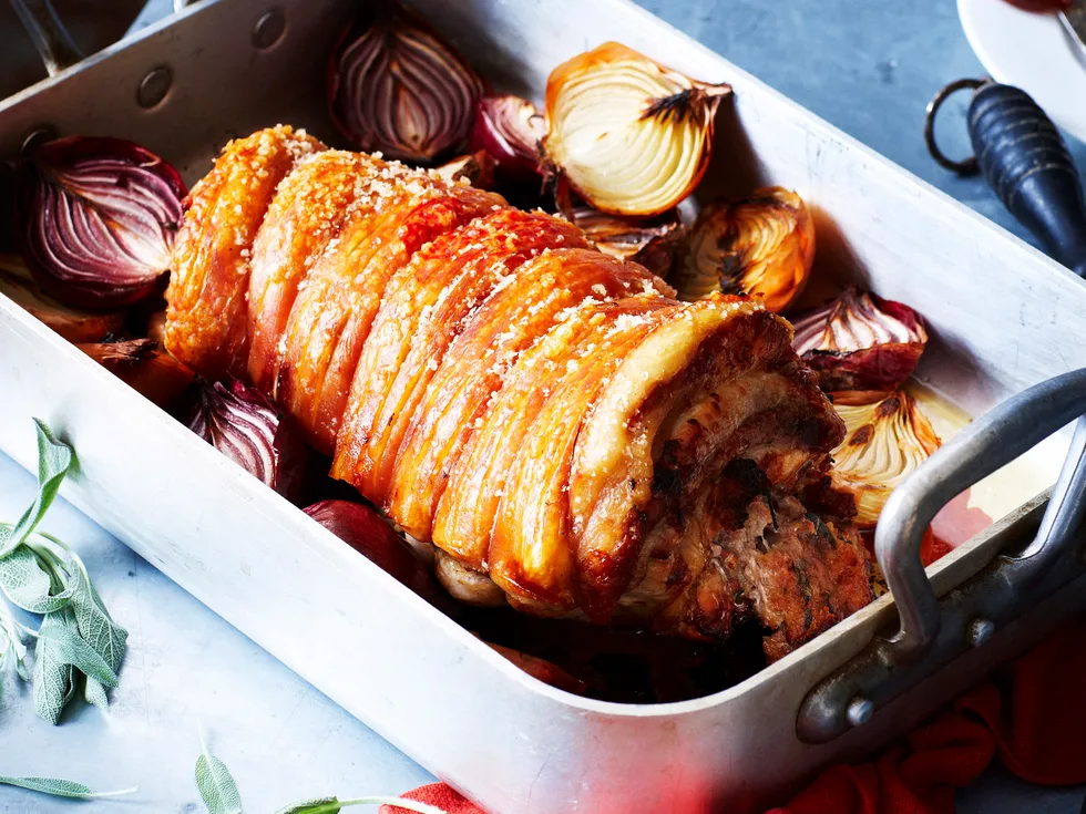 Stuffed pork shoulder with onions