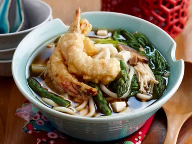Tempura prawns in udon soup