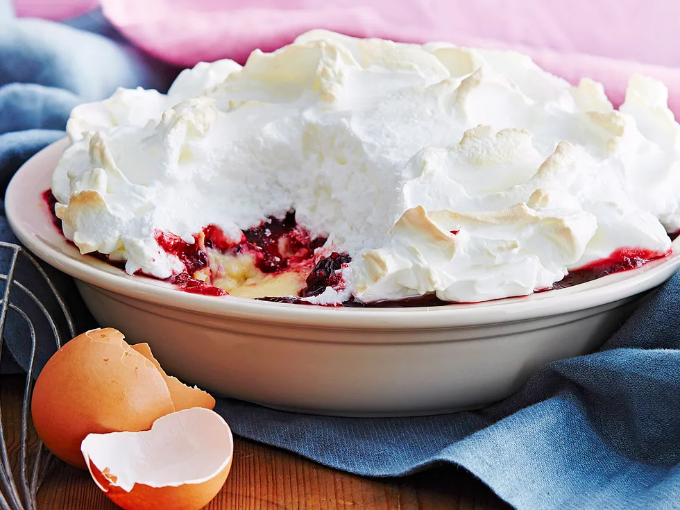 Berry queen pudding