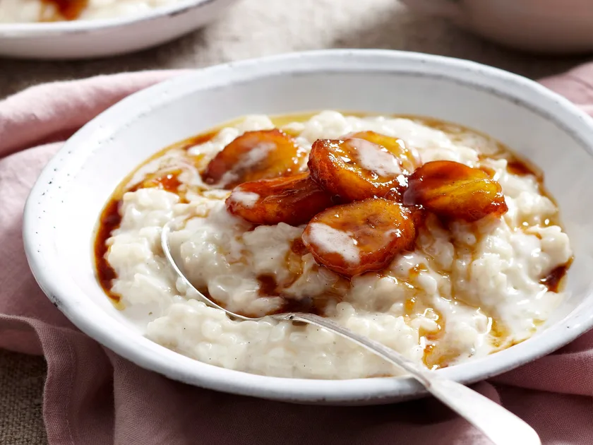 Creamed coconut rice with caramel bananas