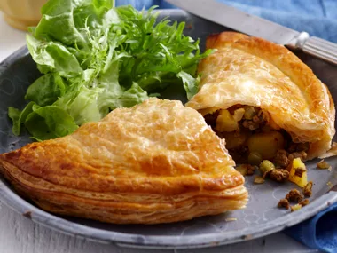 Main meal curry puffs