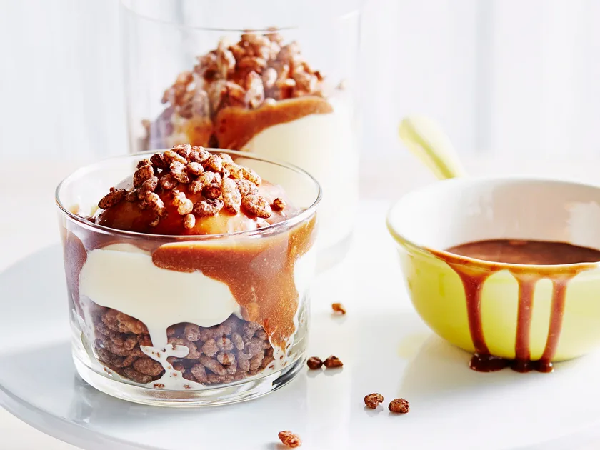 Mars bar sundaes