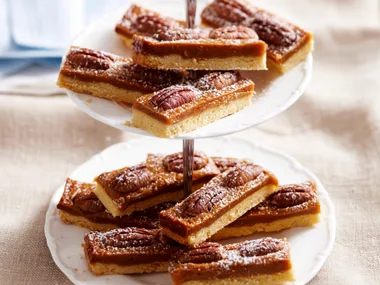Pecan and ginger slice