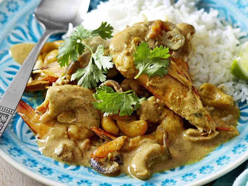 Prawn, coconut and cashew curry
