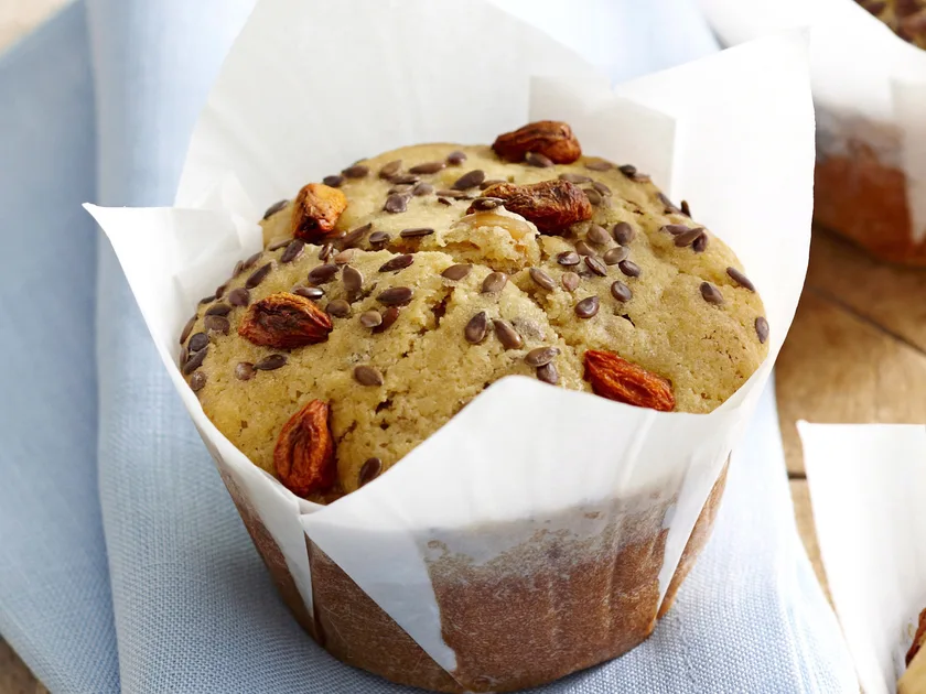 Soy, linseed and goji berry muffins