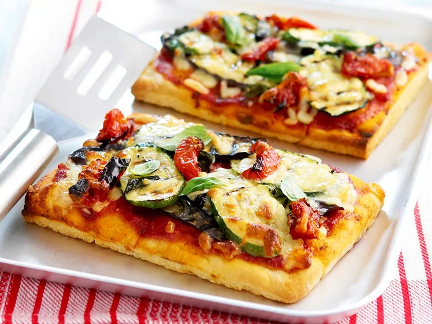 Tomato and eggplant pizza