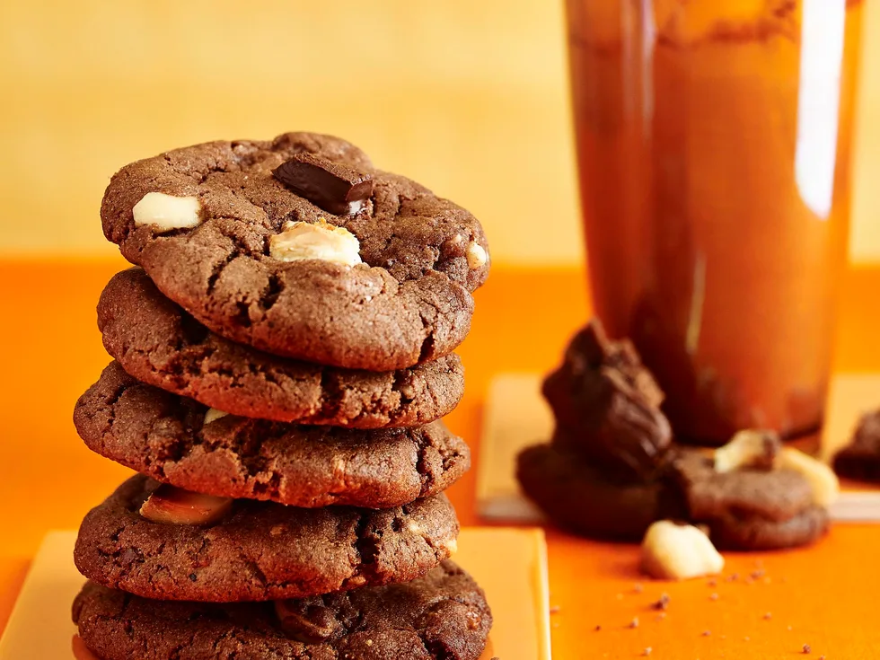 Triple choc chunk macadamia cookies