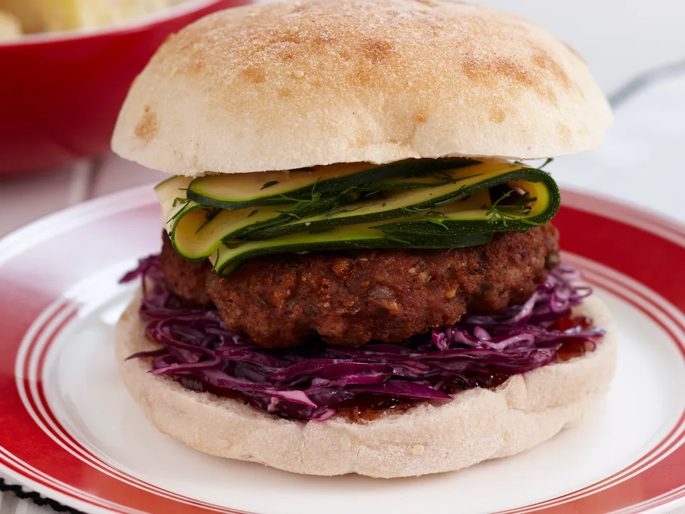 Turkey slaw burger with pickled zucchini