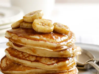 Banana Pancakes with Caramel Syrup