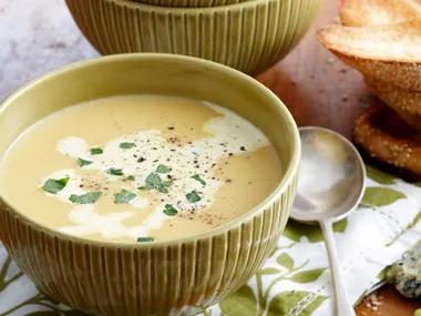 White bean cauliflower soup