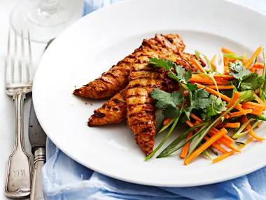 Yoghurt chicken with carrot salad
