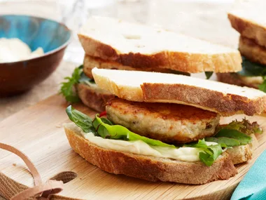 Zesty chicken burgers