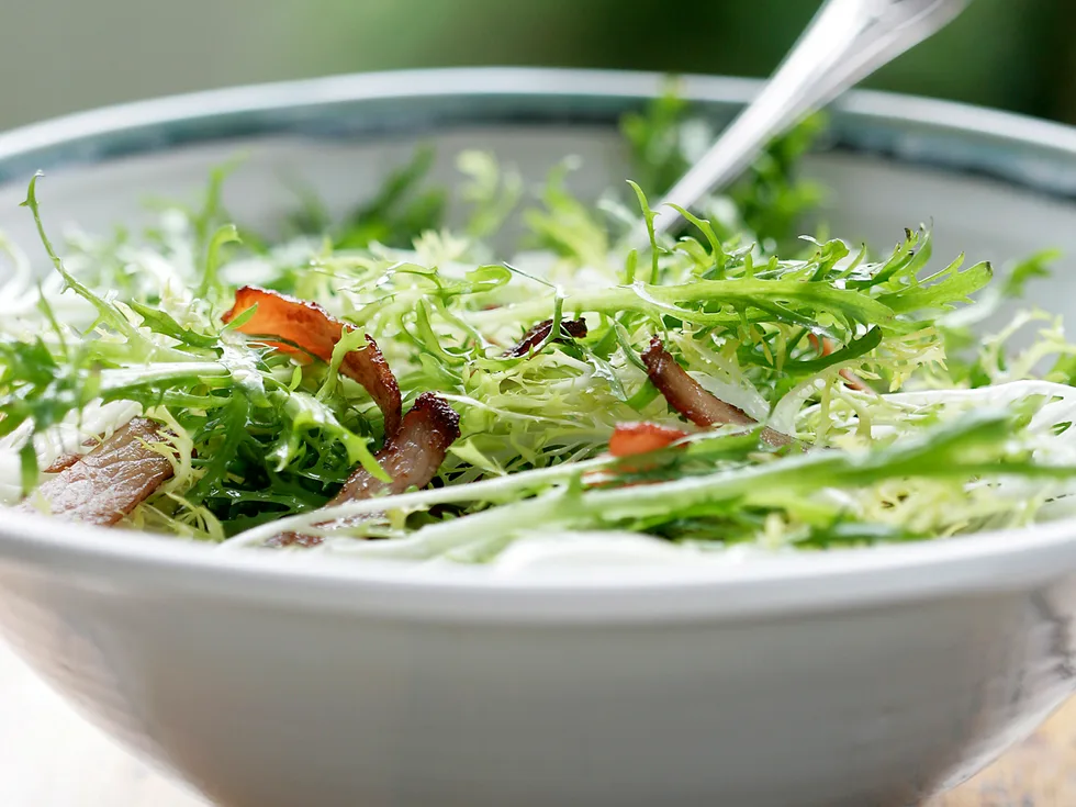 Green Salad with Bacon and Vinaigrette