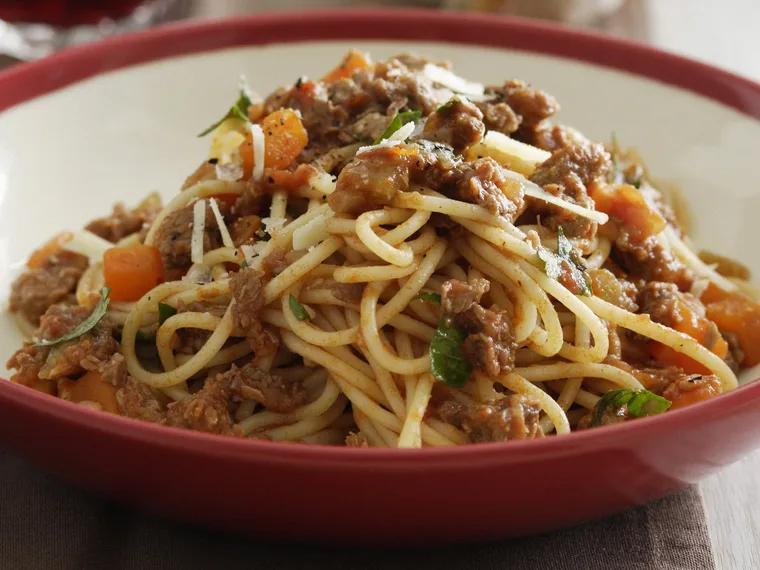 Bolognese, spaghetti sauce